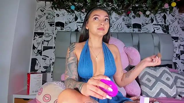 Snapshot of LucyRosse chatting on July 17, 2026, 11:18 am LucyRosse online show from July 17, 2026, 11:18 am
