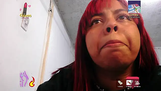 alexandraluv online show from January 14, 2026, 9:29 pm