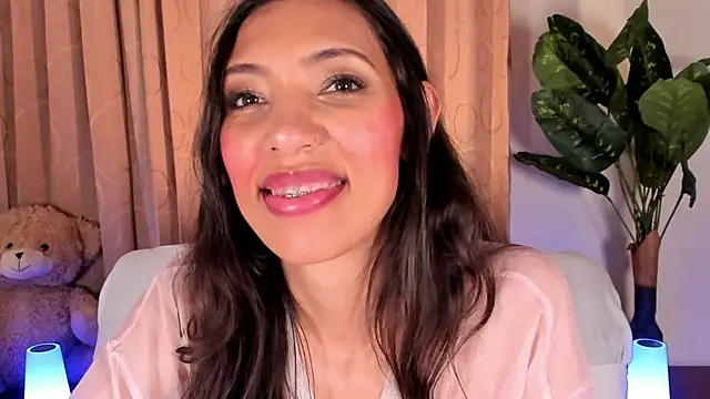 Miss veronicaa2 online show from February 24, 2026, 1:34 pm