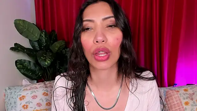 Miss veronicaa2 online show from December 18, 2025, 1:04 pm