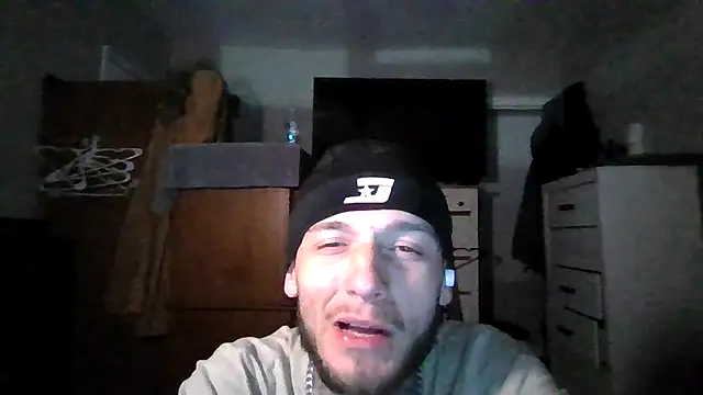 Snapshot of cruz815 chatting on April 10, 2026, 7:26 am cruz815 online show from April 10, 2026, 7:26 am