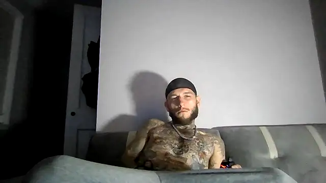 Snapshot of cruz815 chatting on October 19, 2025, 2:25 am cruz815 online show from October 19, 2025, 2:25 am