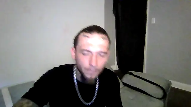 Snapshot of cruz815 chatting on November 11, 2025, 10:26 pm cruz815 online show from November 11, 2025, 10:26 pm