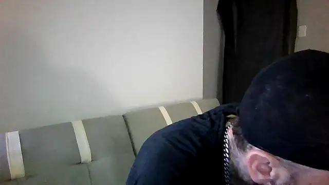 Snapshot of cruz815 chatting on October 21, 2025, 4:50 pm cruz815 online show from October 21, 2025, 4:50 pm