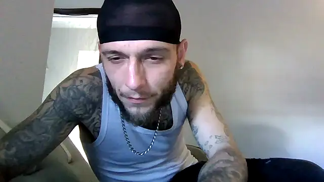 Snapshot of cruz815 chatting on October 17, 2025, 8:54 pm cruz815 online show from October 17, 2025, 8:54 pm