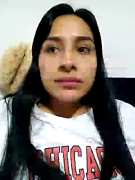 Marce0 online show from February 4, 2025, 2:39 am