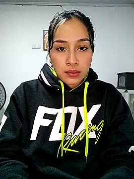 Marce0 online show from March 6, 2025, 12:21 am