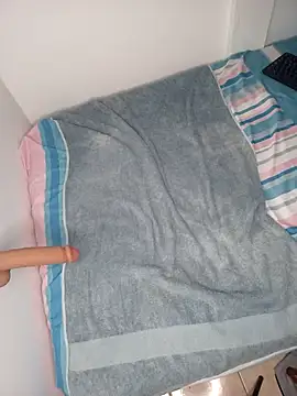 paula temptation online show from October 26, 2025, 7:47 pm