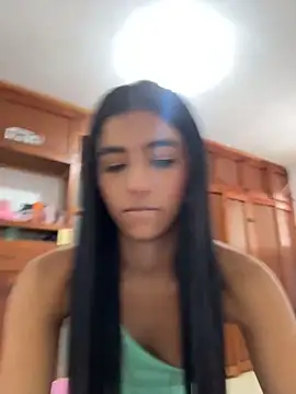 eva roseee online show from April 25, 2026, 7:11 pm