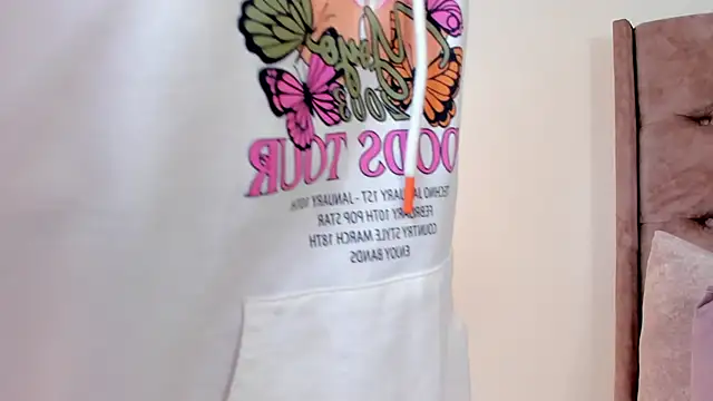 Snapshot of eva_roseee chatting on November 13, 2025, 9:08 pm eva roseee online show from November 13, 2025, 9:08 pm