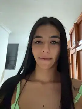 eva roseee online show from May 10, 2026, 6:06 am