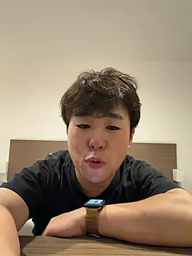 Snapshot of Nobu_469 chatting on December 5, 2025, 3:32 pm Nobu 469 online show from December 5, 2025, 3:32 pm