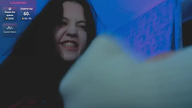 MilaStoyne online show from September 19, 2025, 6:06 am