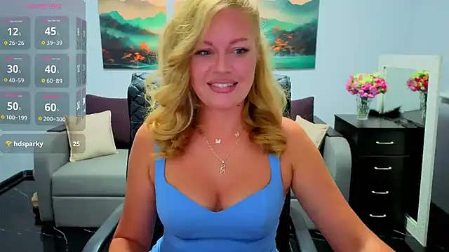 Snapshot of Mira_Whites chatting on June 22, 2026, 11:51 am Mira Whites online show from June 22, 2026, 11:51 am