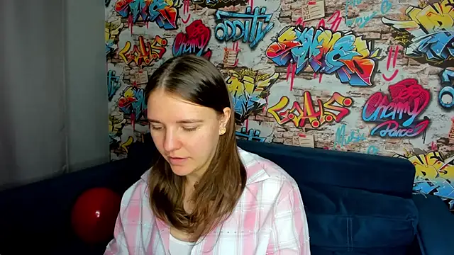 Jenny Jimmy online show from July 13, 2026, 9:52 am
