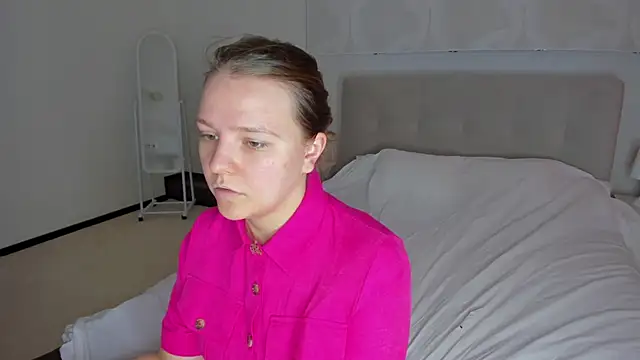 Jenny Jimmy online show from July 6, 2026, 9:27 am