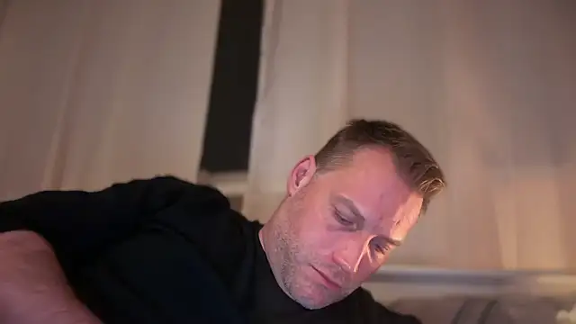 Christian87xxx online show from March 1, 2026, 7:14 pm