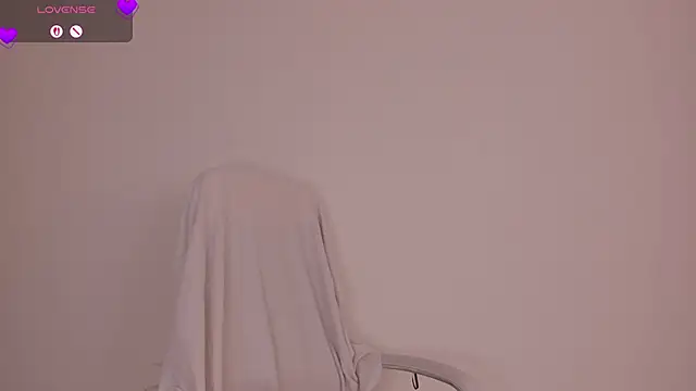 Snapshot of Belover_nana chatting on February 27, 2026, 7:52 am Belover nana online show from February 27, 2026, 7:52 am