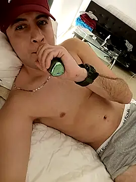 Kelv1n29 online show from February 7, 2026, 1:02 am