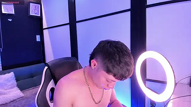 Snapshot of marcuscollins1_ chatting on October 16, 2025, 3:42 pm marcuscollins1 online show from October 16, 2025, 3:42 pm