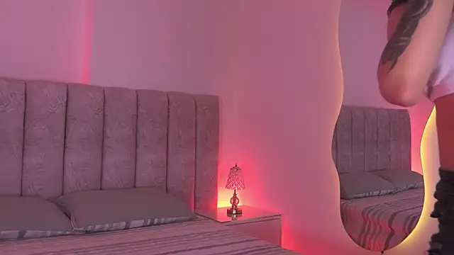 Snapshot of sara_lopee1 chatting on November 28, 2025, 12:05 pm sara lopee1 online show from November 28, 2025, 12:05 pm