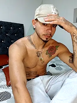 Niick01  online show from October 29, 2025, 3:38 am