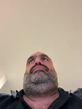 fuocovivo4 online show from February 12, 2025, 4:00 pm