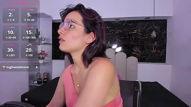 Snapshot of Annyrosee chatting on December 15, 2025, 8:03 pm Annyrosee online show from December 15, 2025, 8:03 pm