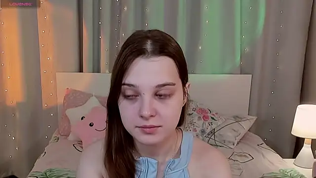 Snapshot of kaisajenner chatting on October 18, 2025, 9:39 pm kaisajenner online show from October 18, 2025, 9:39 pm