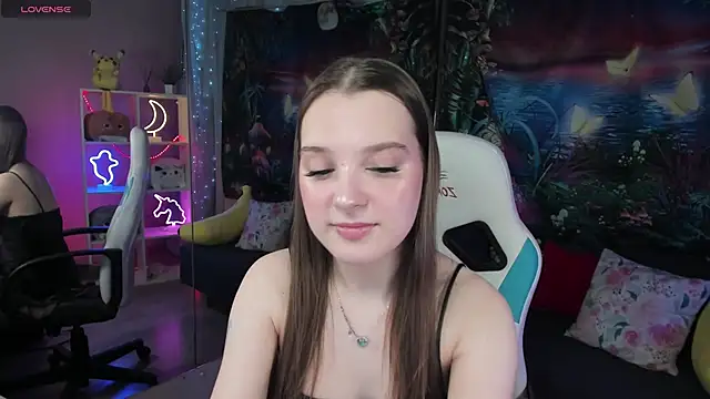 Snapshot of kaisajenner chatting on February 5, 2026, 7:04 am kaisajenner online show from February 5, 2026, 7:04 am