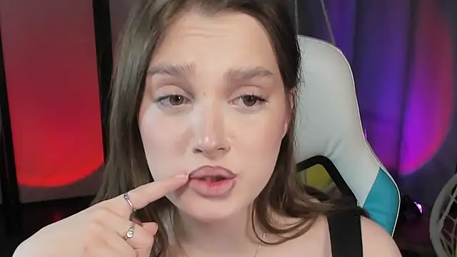 Snapshot of kaisajenner chatting on March 12, 2026, 9:57 am kaisajenner online show from March 12, 2026, 9:57 am