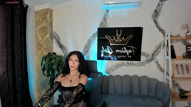 Snapshot of allicemackenzie chatting on February 7, 2026, 5:48 am allicemackenzie online show from February 7, 2026, 5:48 am