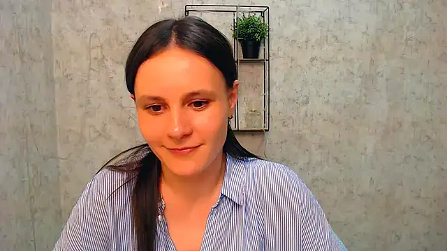 Snapshot of ValeriaHeart_ chatting on February 21, 2025, 6:48 pm ValeriaHeart online show from February 21, 2025, 6:48 pm