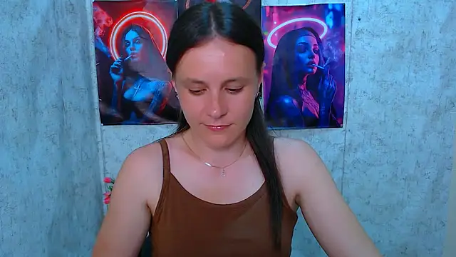 ValeriaHeart  online show from May 20, 2026, 1:41 pm