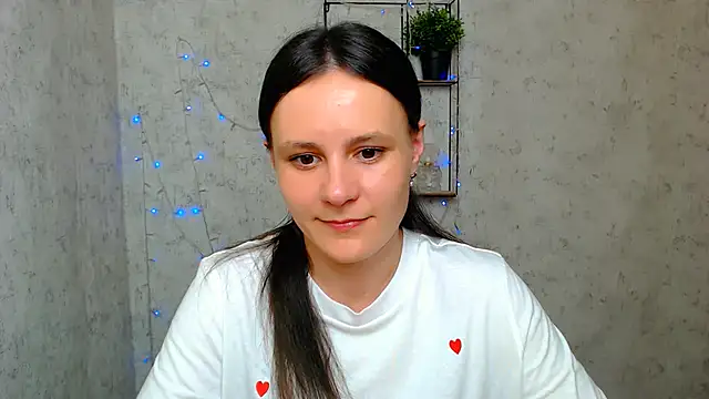 Snapshot of ValeriaHeart_ chatting on March 13, 2025, 1:29 pm ValeriaHeart online show from March 13, 2025, 1:29 pm