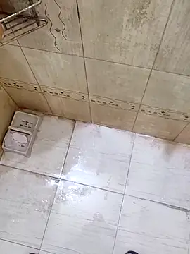 Snapshot of Hot_funky_boy chatting on March 13, 2025, 1:18 pm Hot funky boy online show from March 13, 2025, 1:18 pm