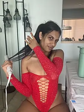 Liyah 19 online show from December 14, 2025, 6:02 pm