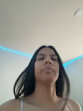 Liyah 19 online show from September 23, 2025, 2:57 pm