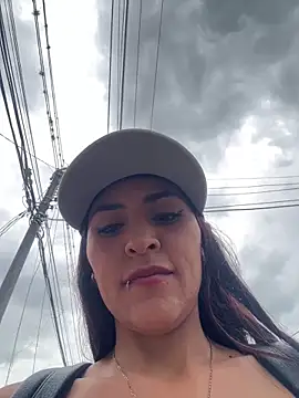 Sofiadelacruz online show from June 3, 2026, 7:40 pm