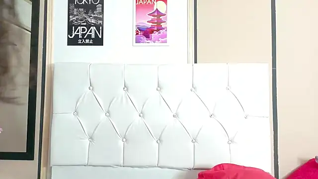 Snapshot of Rachel_new20 chatting on November 4, 2025, 8:34 pm Rachel new20 online show from November 4, 2025, 8:34 pm