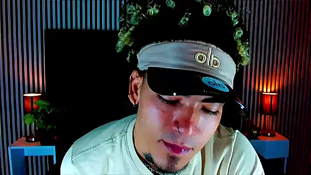 Snapshot of LihanJor_23 chatting on October 18, 2025, 1:02 pm LihanJor 23 online show from October 18, 2025, 1:02 pm