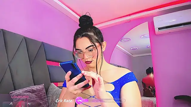 Dalis Hills online show from November 17, 2025, 12:31 pm