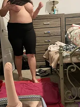 Chubby-Kat50 online show from April 1, 2026, 4:25 am