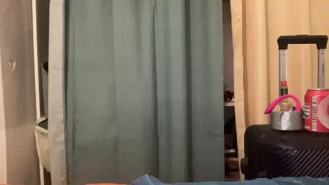 shineofcrazy online show from November 6, 2025, 1:20 am