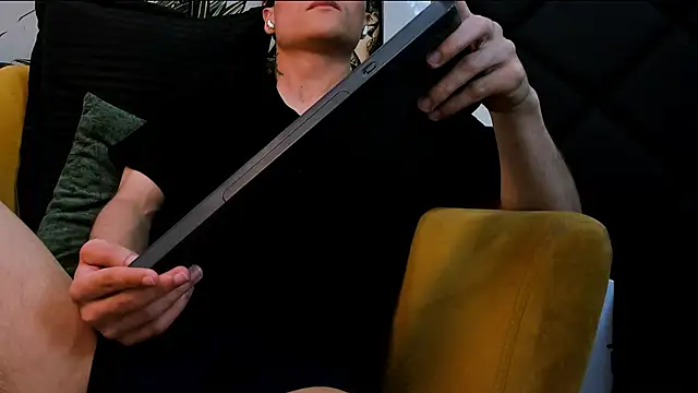 roan birkin online show from February 10, 2026, 8:52 pm