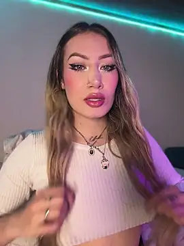 Snapshot of Lally_Valencia__ chatting on November 9, 2025, 5:28 pm Lally Valencia online show from November 9, 2025, 5:28 pm