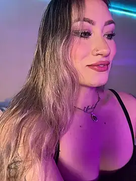 Snapshot of Lally_Valencia__ chatting on October 21, 2025, 3:06 am Lally Valencia online show from October 21, 2025, 3:06 am