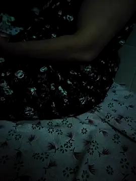 Alishafernandez online show from March 6, 2026, 6:25 pm