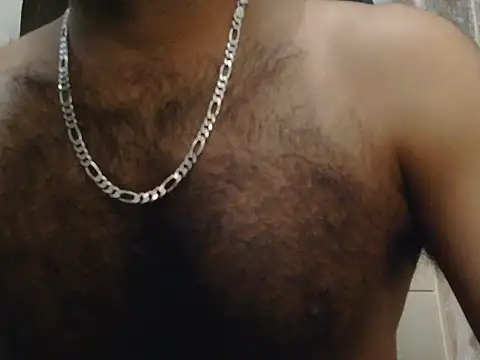 Snapshot of indianhairybull chatting on July 3, 2026, 12:28 am indianhairybull online show from July 3, 2026, 12:28 am