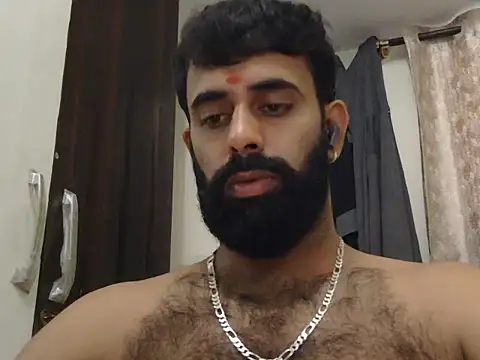 Snapshot of indianhairybull chatting on July 10, 2026, 4:34 am indianhairybull online show from July 10, 2026, 4:34 am